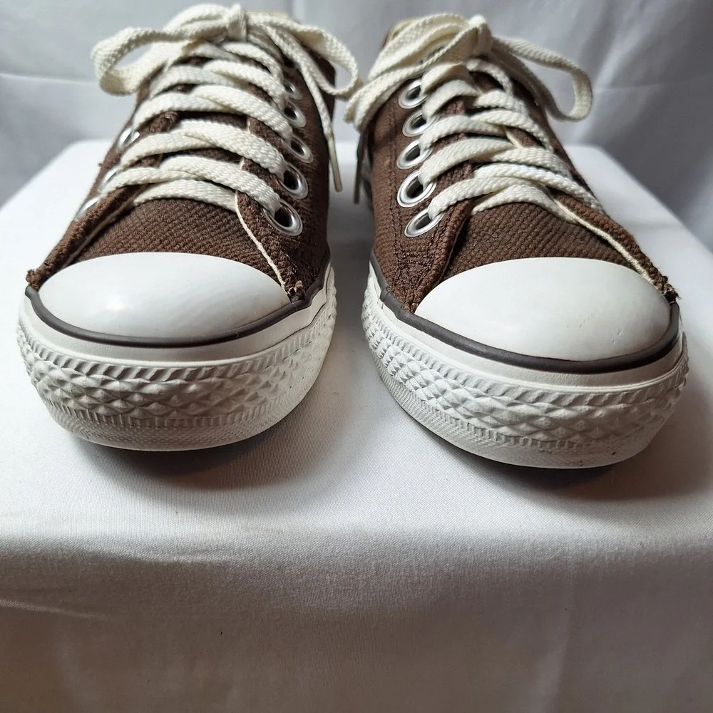 CONVERSE Chuck Taylor All Star Low-Top Sz Women/7 Men/5 Engine Smoke Brown Mesh